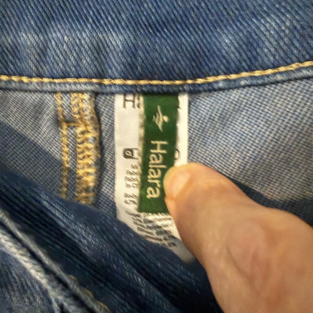 HALARA Wide Leg Faded Blue Jeans - Picture 3 of 4